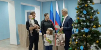 Губернатор Брянской области Александр Богомаз исполнил желания Маши и Тимура из подшефной Брянки - Газета Почепское слово