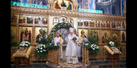 В канун праздника Рождества Христа митрополит Брянский и Севский Александр совершил Всенощное бдение - Газета Почепское слово